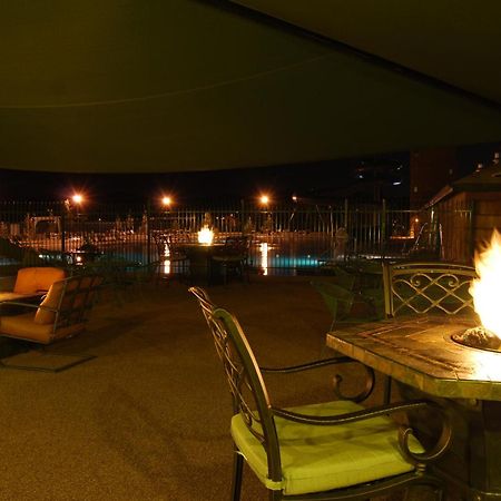 אנקונדה Fairmont Hot Springs Resort מראה חיצוני תמונה