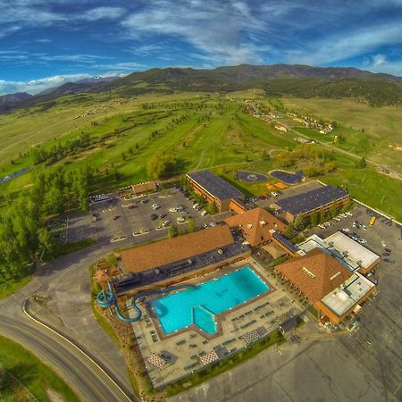 אנקונדה Fairmont Hot Springs Resort מראה חיצוני תמונה