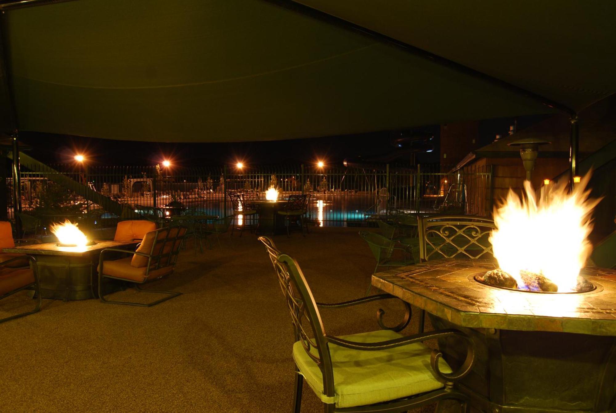 אנקונדה Fairmont Hot Springs Resort מראה חיצוני תמונה